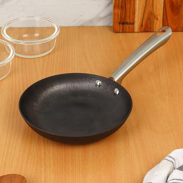 Cast Iron FryPan Induction Base with Long Handle, 20 cm, 1 Pcs, Femora