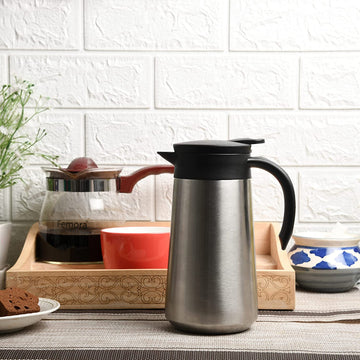 Stainless Steel Vacuum Insulated Multipurpose Thermosteel Flask with Handle, 750 ML, Silver