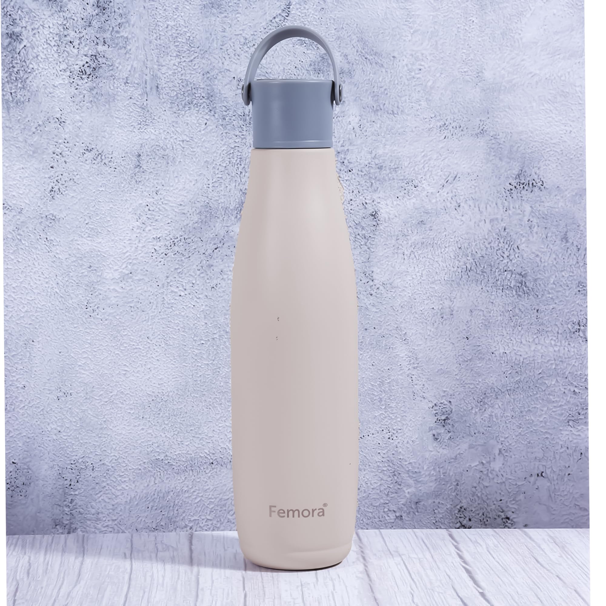 Stainless Steel PureQuench Lifestyle Vessel Vacuum Insulated Flask Water Bottle, 700 ML, Pastel Grey, Femora
