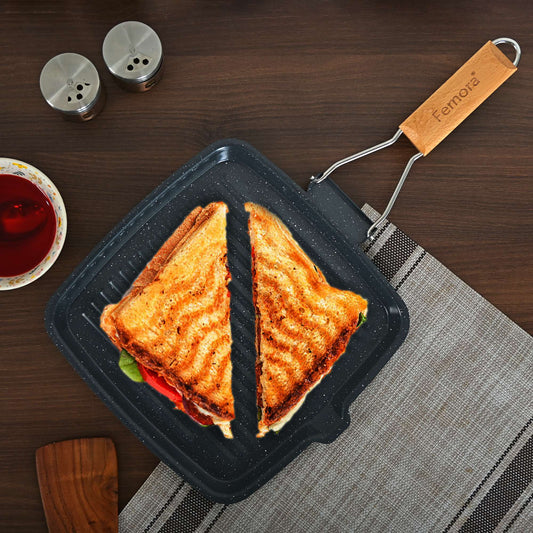 Femora Carbon Steel Non-Stick Square Grillpan with Folding Wooden Handle, 3 Layer Non-Stick Coating Pan, Black, Pack of 1, 24 CM x 24 CM