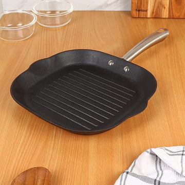 Cast Iron Grill Pan Induction Base with Long Handle 30 CM, Square,1 Pcs, Femora