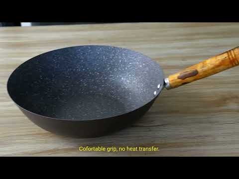 Polar Bear Non-Stick Cast Iron Wok Small Wok Pan with Iron Lid Wooden  Handle Suitable for All Stoves, 9 Mini Wok